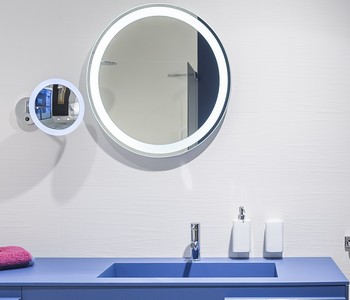 zrcadlo koupelnové LED